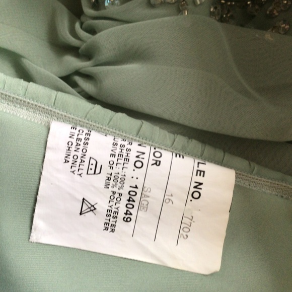 Unbranded Mother of the Bride or Prom Dress Size 16 - Picture 8 of 8